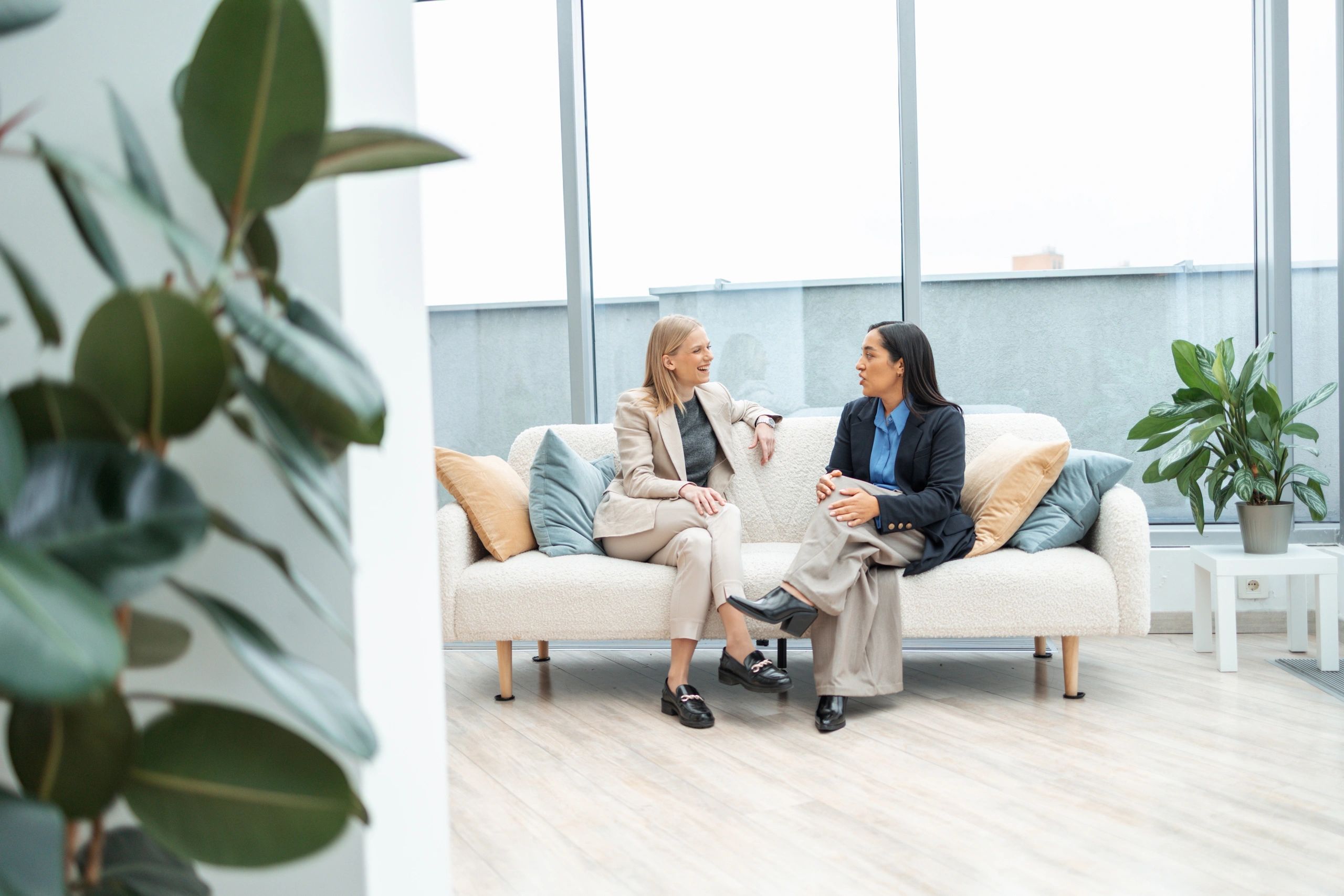 Professional coaching conversation in a comfortable setting